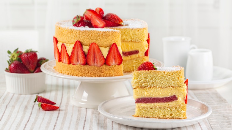 Strawberry cake Genoise Sponge Cake