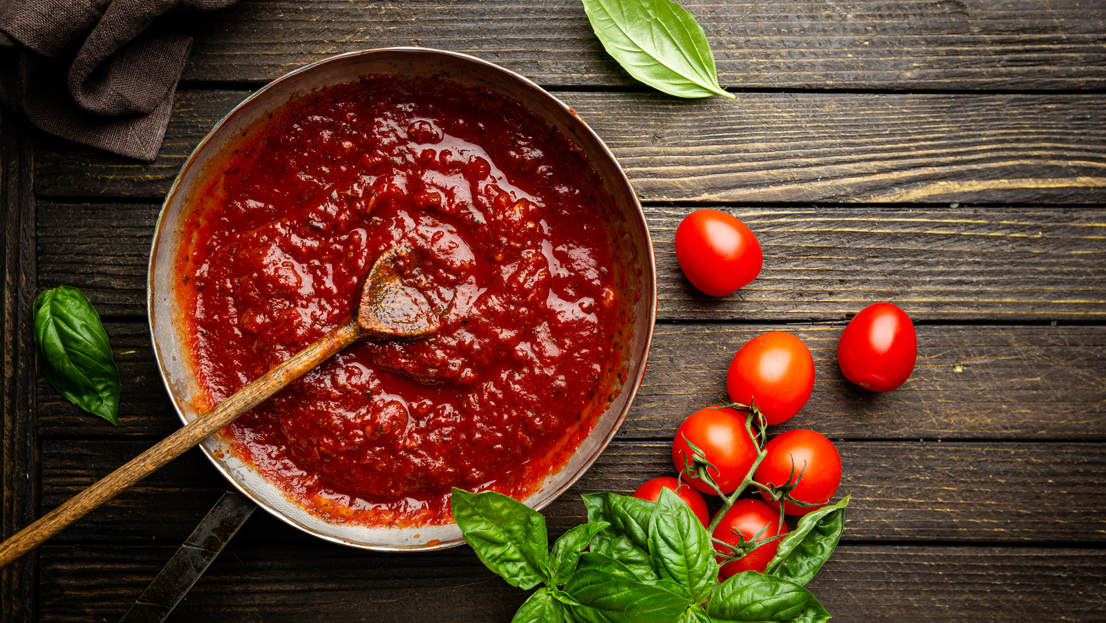 What To Consider When Choosing Fresh Tomatoes For Homemade Sauce