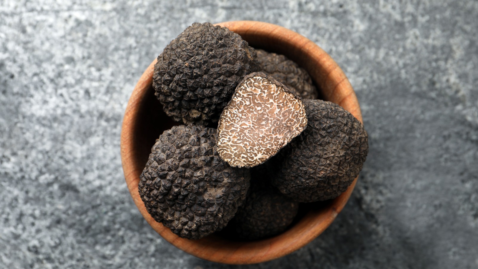 What To Look Out For When Buying Fresh Truffles