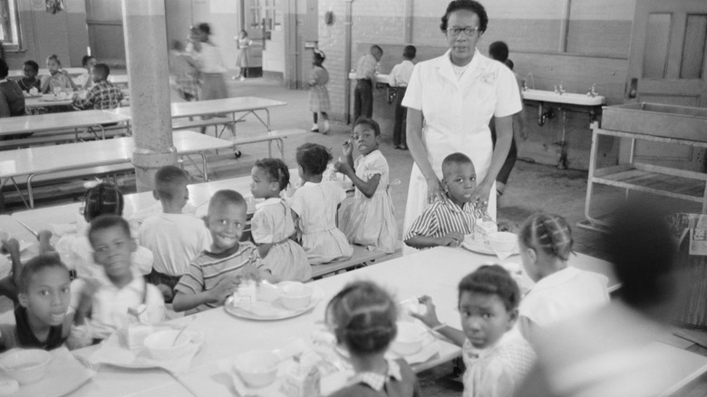children in a school cafeteria