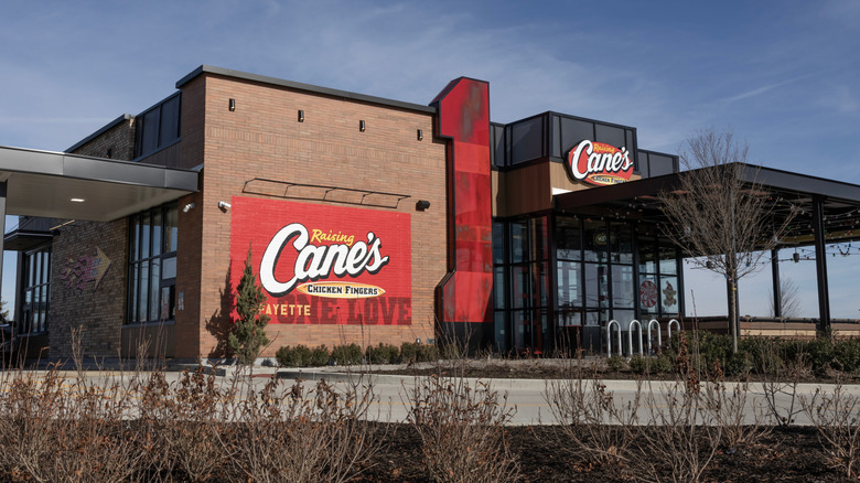 Raising Cane's exterior