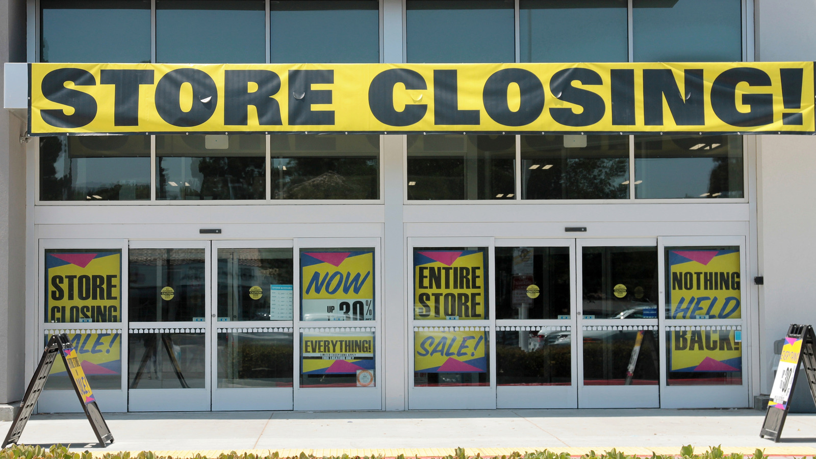 What's Really Behind The Wave Of Grocery Store Closures - Tasting Table