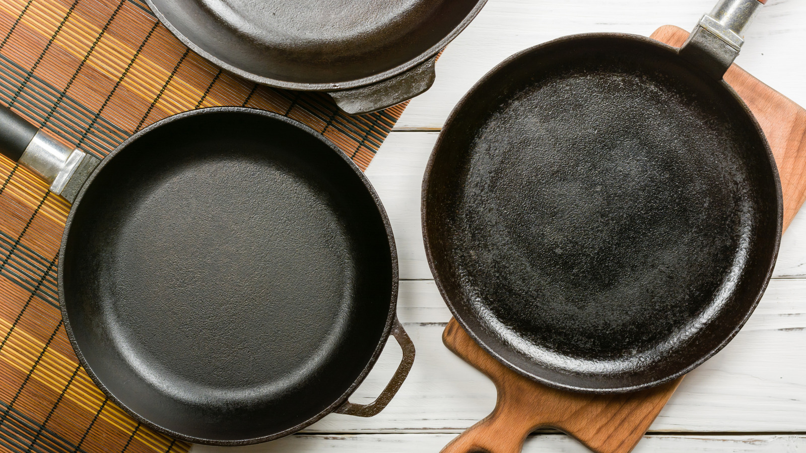 What's The Difference Between Cast Iron And Carbon Steel Skillets (And Which Is Better)?
