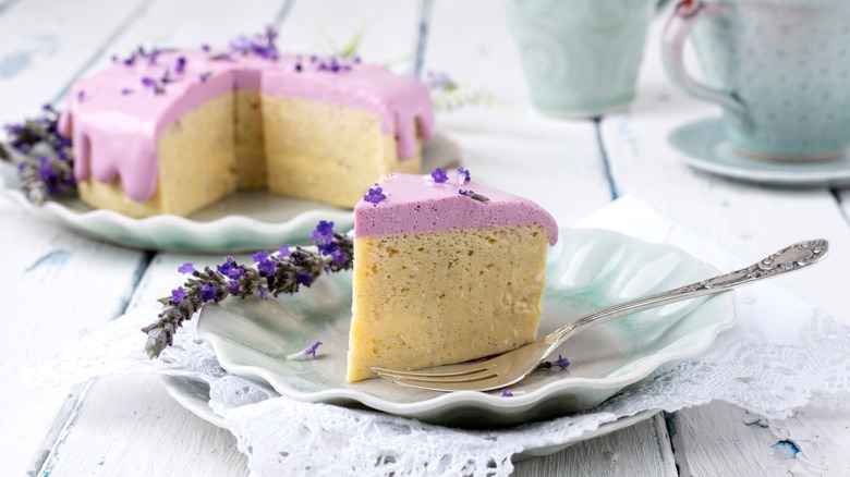 Cheesecake with lavender