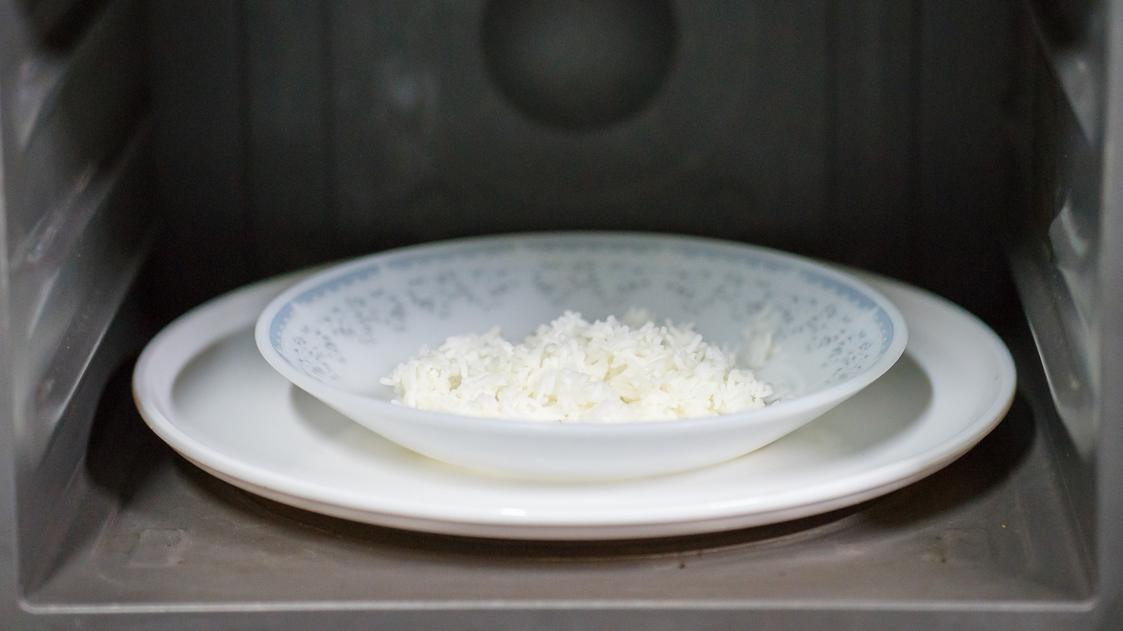 When Microwaving Rice, Use The Steam To Wipe The Appliance Clean Afterwards