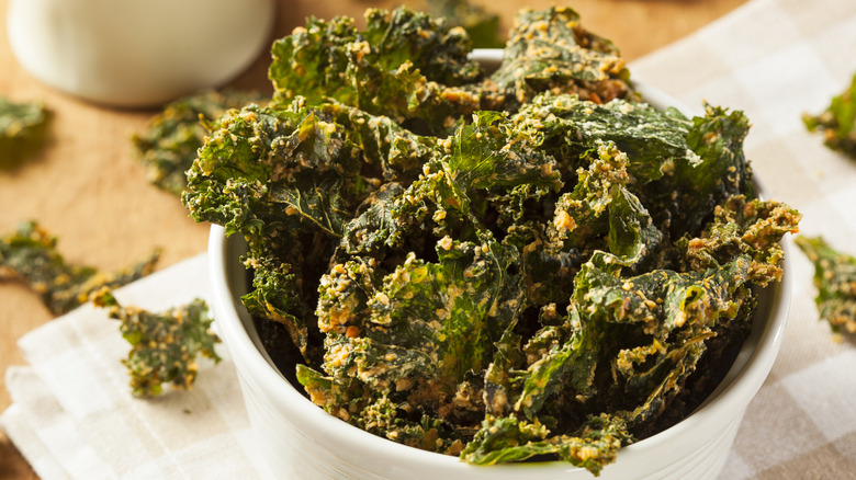 Crunchy, cheesy kale chips