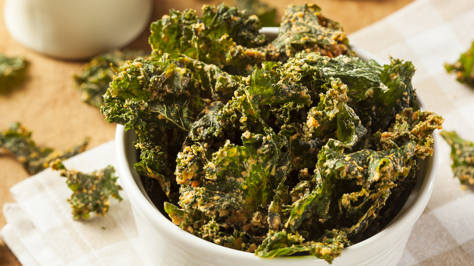 When Roasting Kale Chips, Go Extra Heavy On The Seasonings – Tasting Table