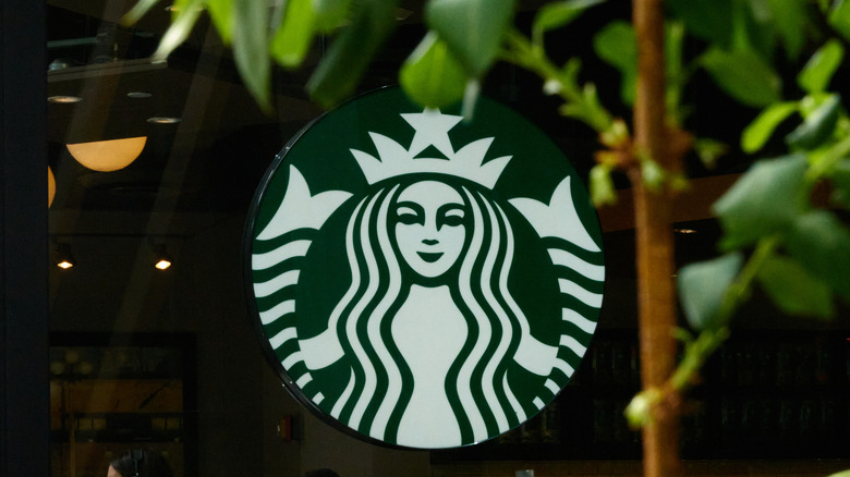 Starbucks logo with tree
