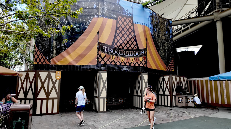 Troubador exterior in Disneyland