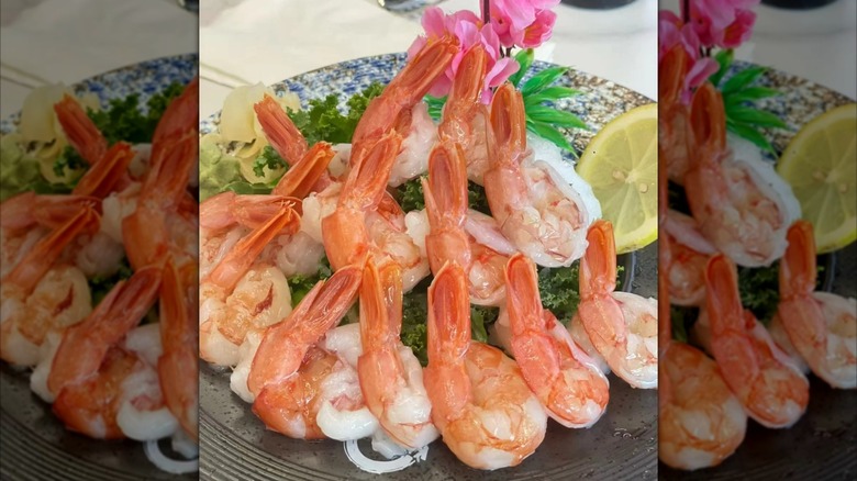 Plated sweet shrimp sashimi