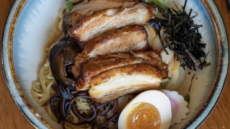 Brothless ramen with chashu pork