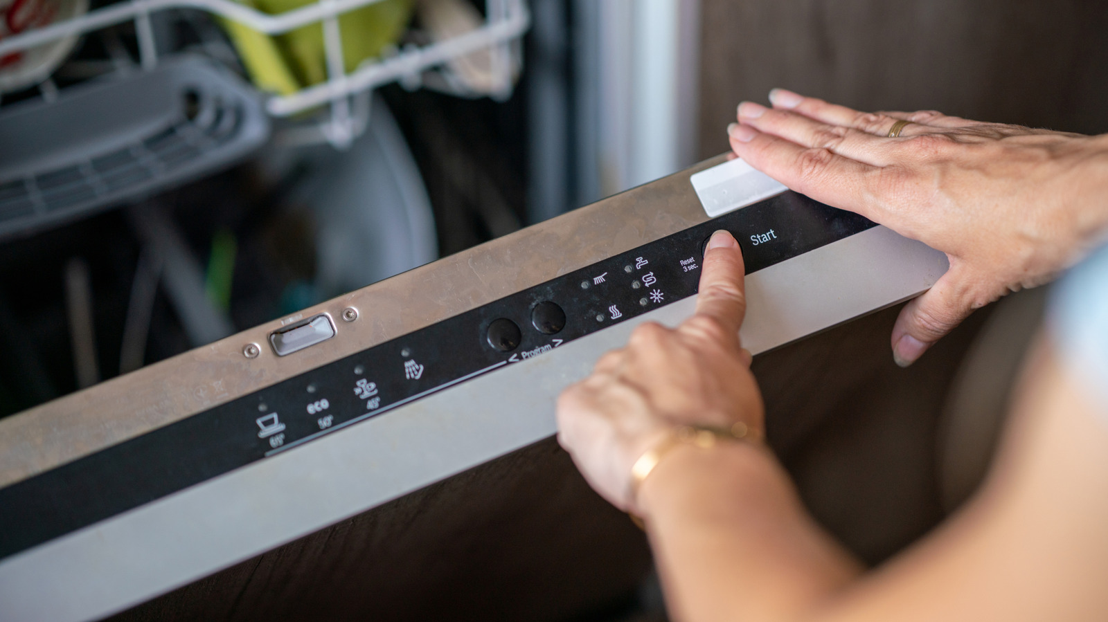 Whirlpool Vs LG Dishwashers: How Do These Popular Brands Compare?