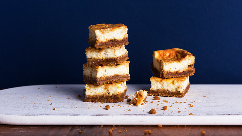 Whiskey-Caramel Cheesecake Bar Recipe