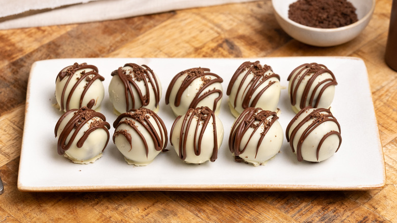 white chocolate Oreo truffles