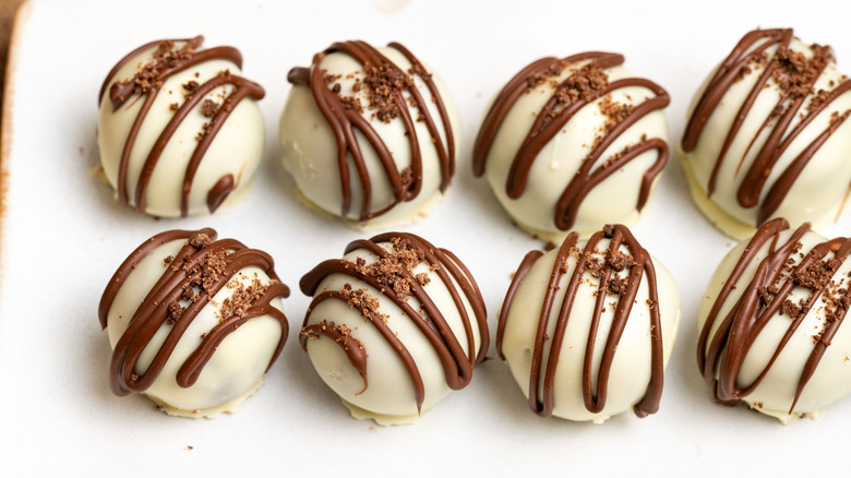 white chocolate Oreo truffles
