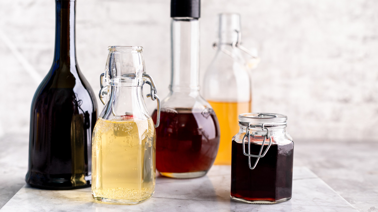 White Wine Vinegar Vs Red Wine Vinegar What's The Difference?