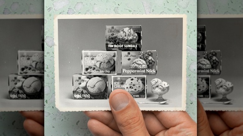 Vintage black and white photo of old Publix ice creams