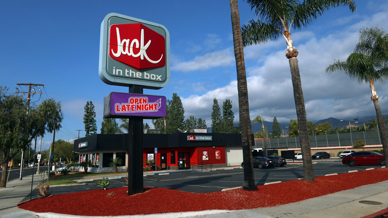 Jack in the Box exterior