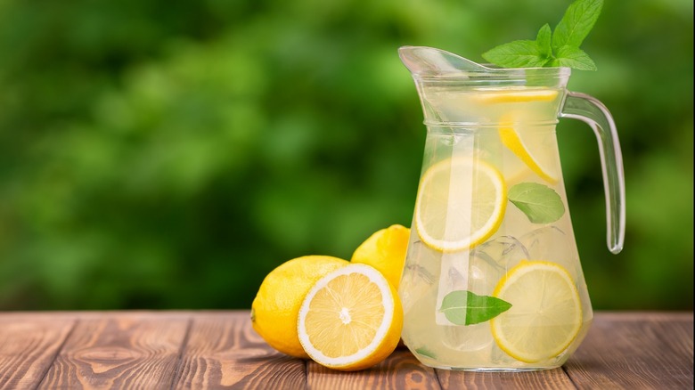 Fresh lemonade in pitcher w/mint