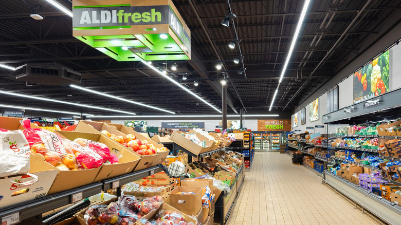 Aldi interior with produce