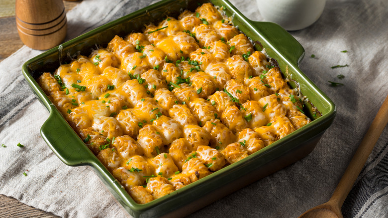 Cheesy tater tot casserole