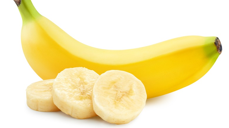 whole banana and banana slices