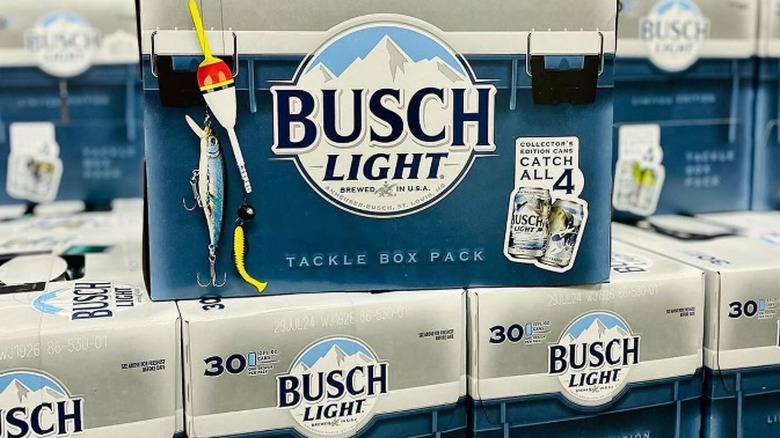 Grocery store display of Busch Light