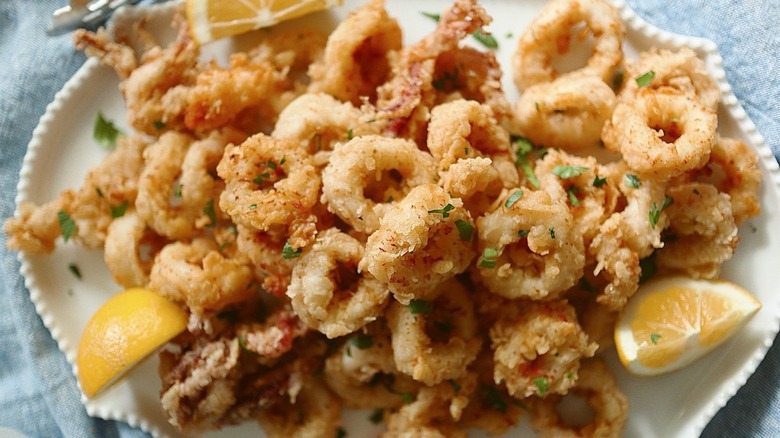 Plate of finished fried calamari 