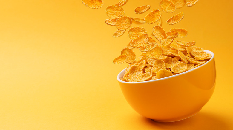 bowl of cornflakes 