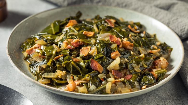 Collard greens with onions and bacon