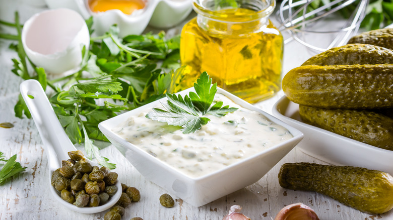 tartar sauce with separate ingredients