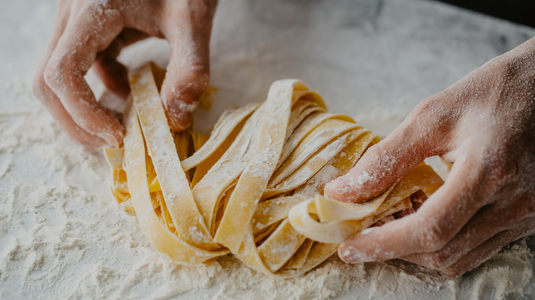 making fresh pasta 