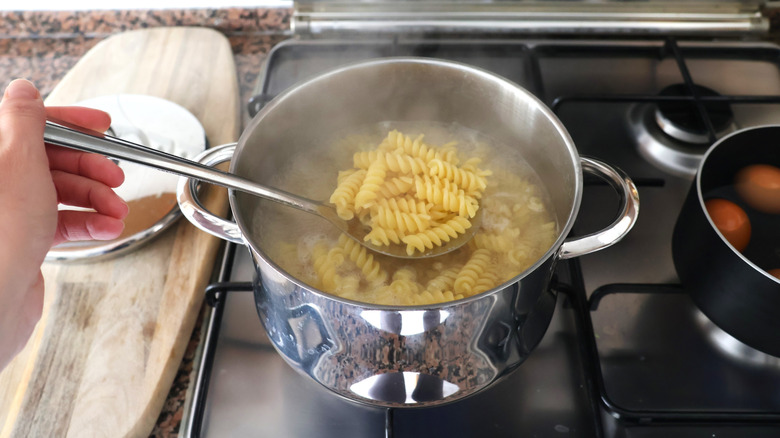 pasta cooking in water