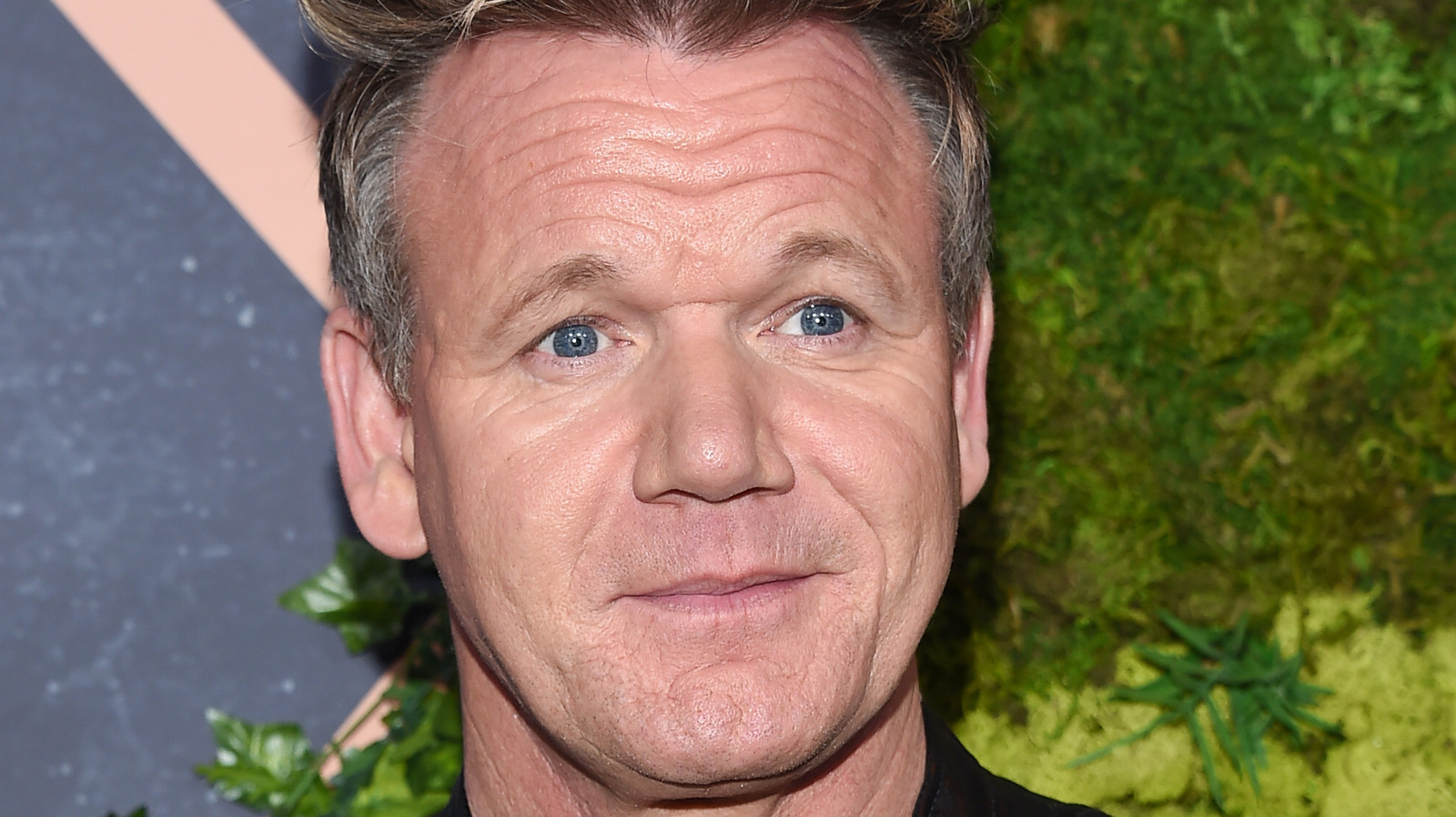 Why Gordon Ramsay Salts Garlic Before Mincing