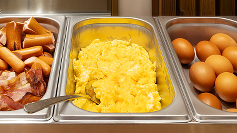Scrambled eggs at buffet