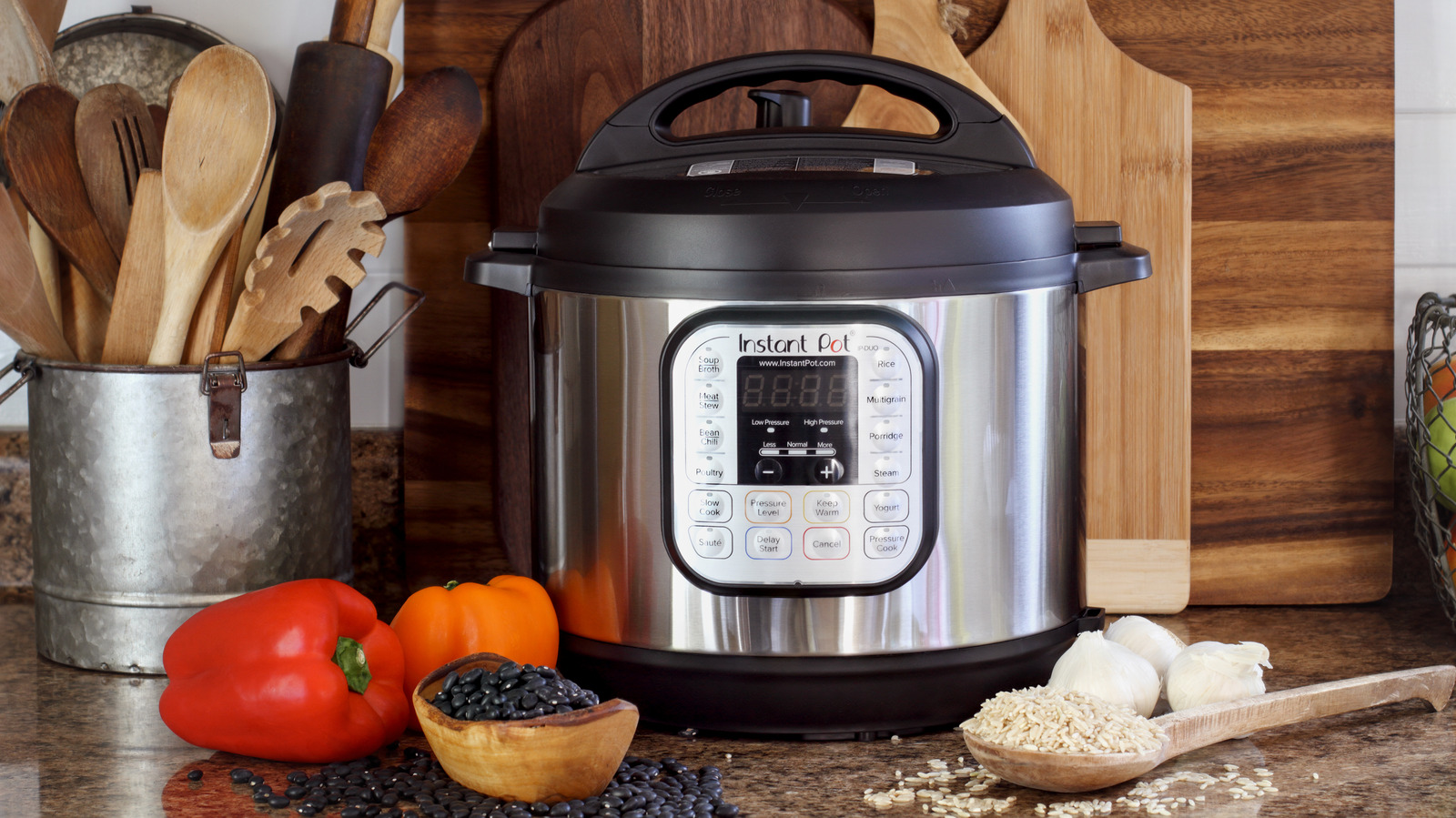 https://www.tastingtable.com/img/gallery/why-instant-pots-cook-food-more-slowly-at-higher-altitudes/l-intro-1652210262.jpg
