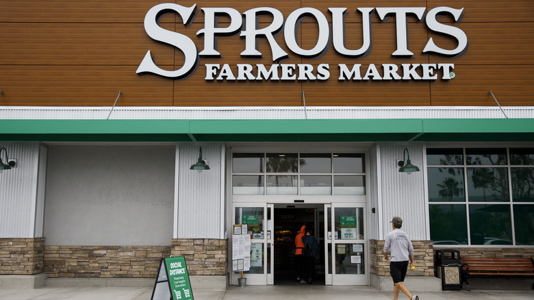 Sprouts Market storefront