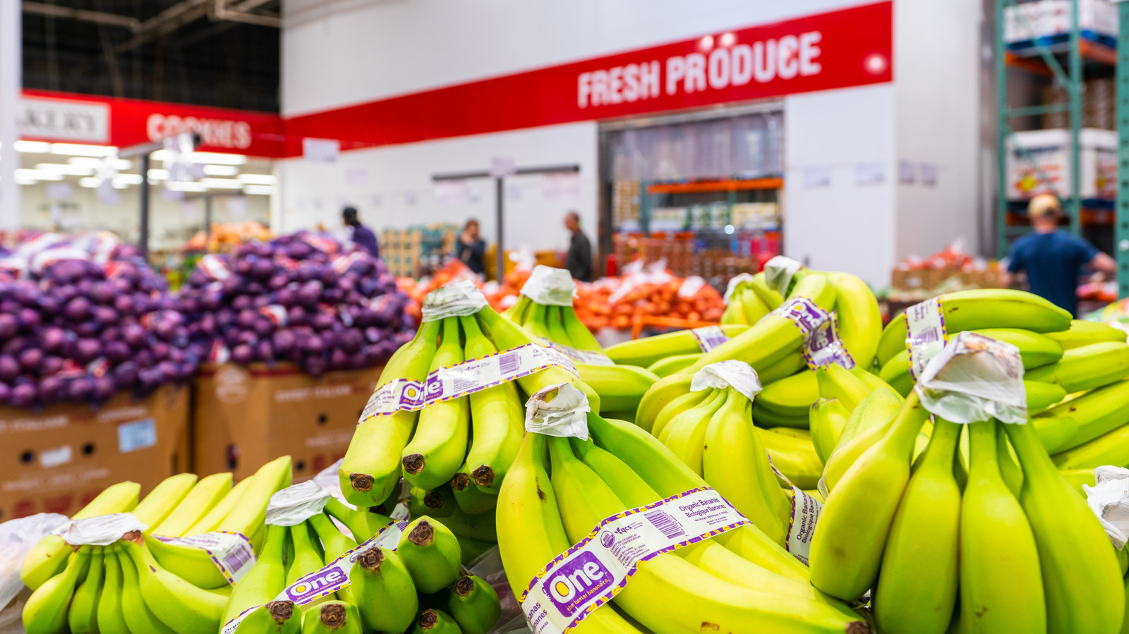 Why It's Best To Avoid Buying Bananas At Costco, According To Redditors - Tasting Table