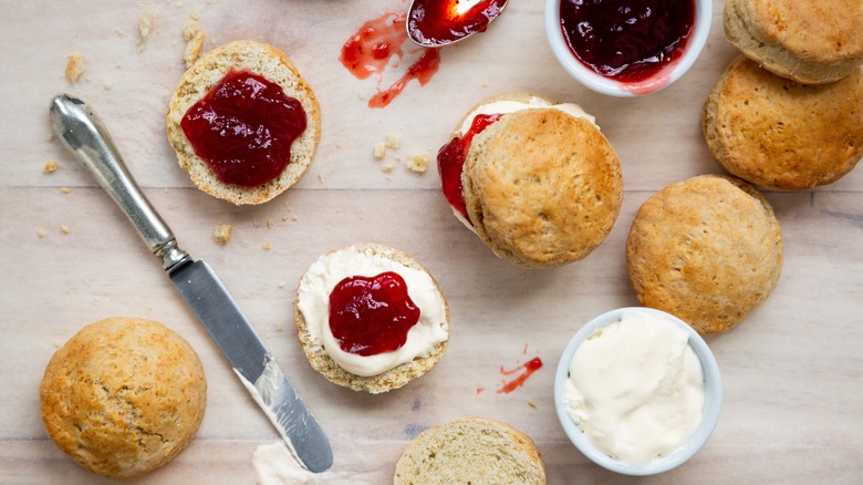 Scones with jelly and cream