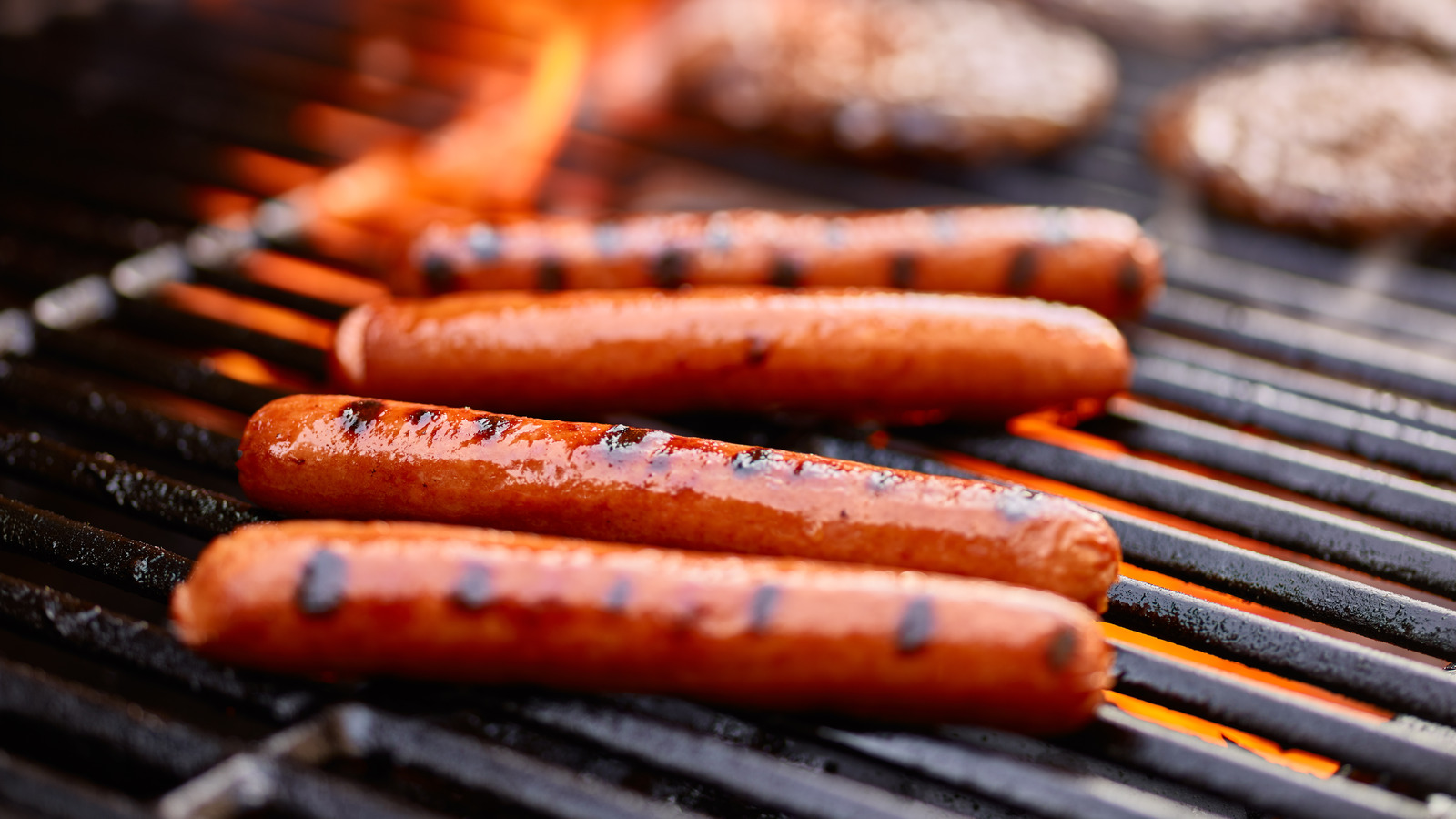 Why It's Usually A Bad Idea To Grill Boiled Hotdogs