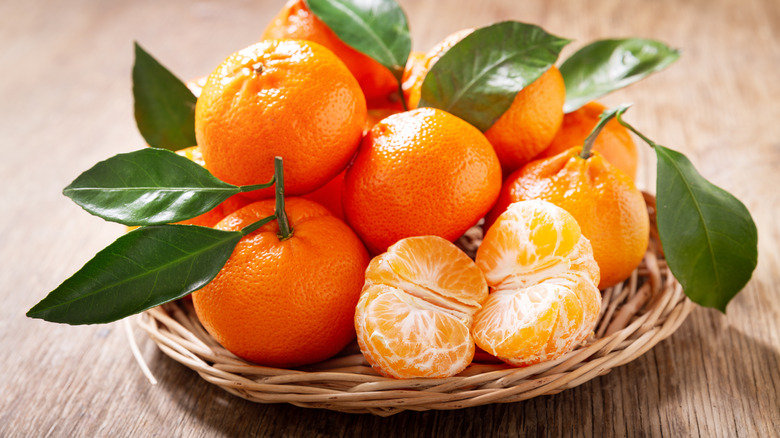 basket of Mandarin oranges 