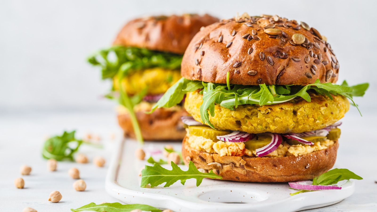 https://www.tastingtable.com/img/gallery/why-only-using-raw-vegetables-can-ruin-your-veggie-burger/l-intro-1655560500.jpg