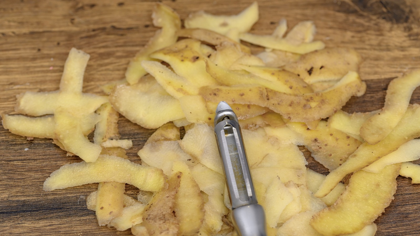 Why Potato Peels Are Much Better Off In Your Garden Than In The Trash