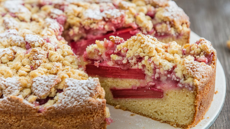 A rhubarb cake