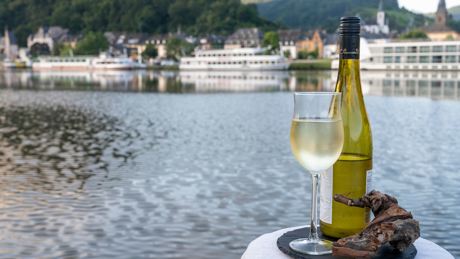 Why Riesling Can Be Stored For Longer Than Most Other White Wines