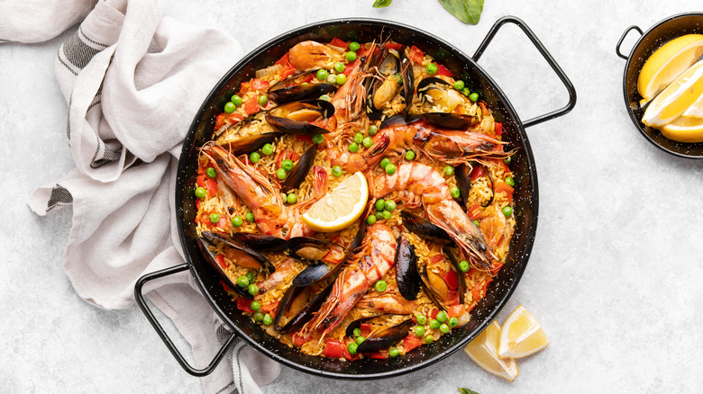 Overview of traditional paella in pan