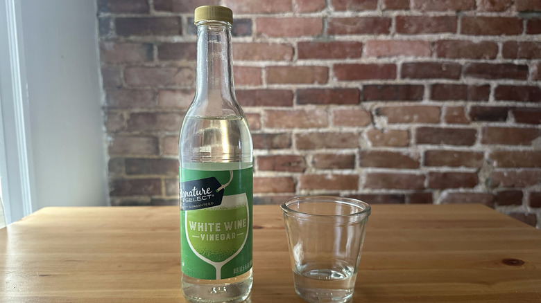 bottle of signature select white wine vinegar
