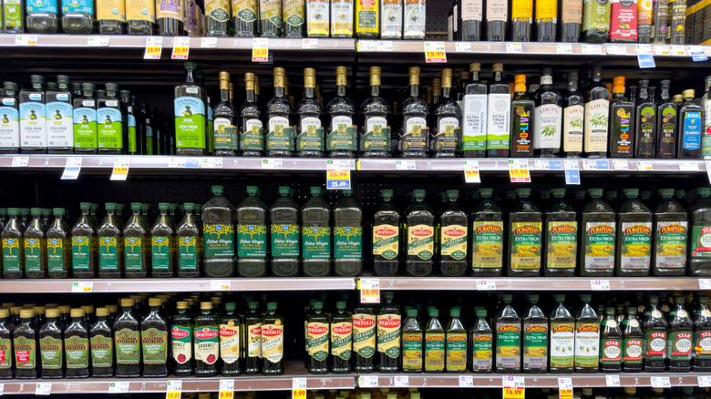 Supermarket display of olive oils