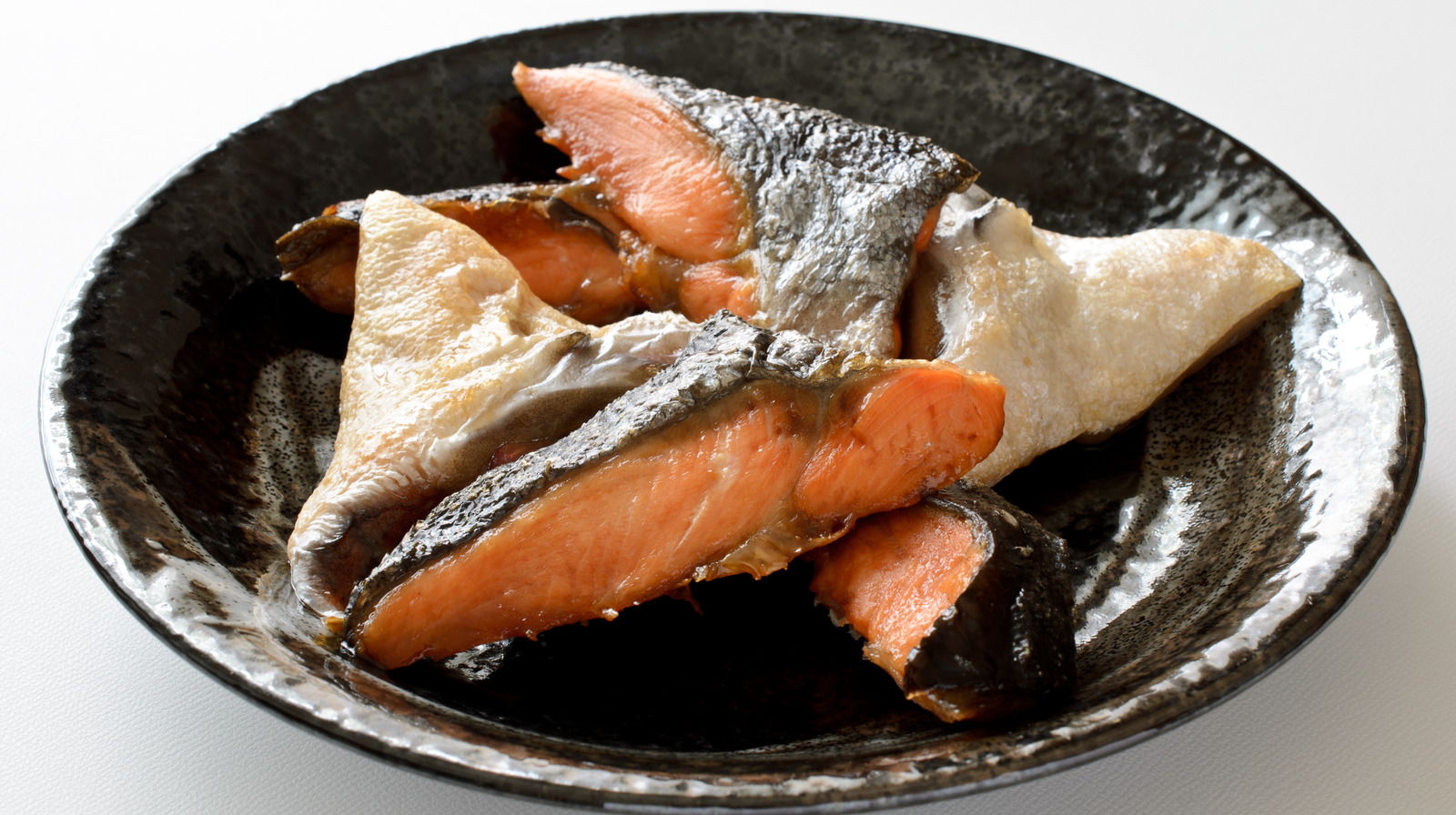 Why The Collar Is The Most Underrated Cut Of Fish