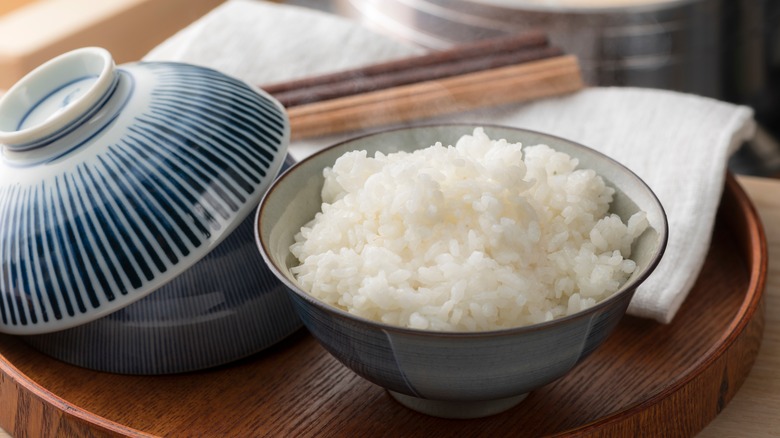 bowl of steaming white rice